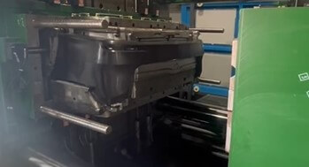  SHENG WANG MOLD & PLASTICS INDUSTRY CORP